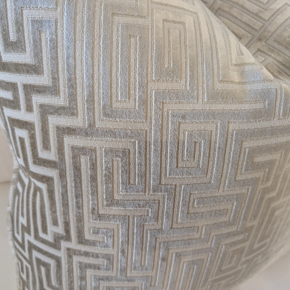 Geometric Pattern Throw Pillows - Picture 3 of 4